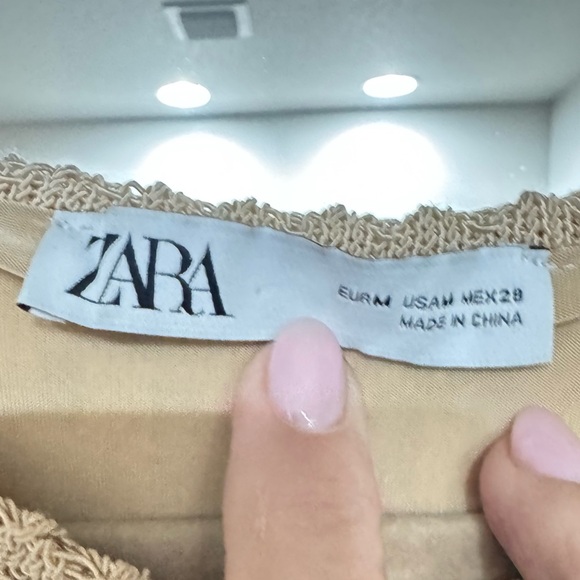 Zara Dress Beige Crochet Design with Slip in great used condition - Picture 4 of 5